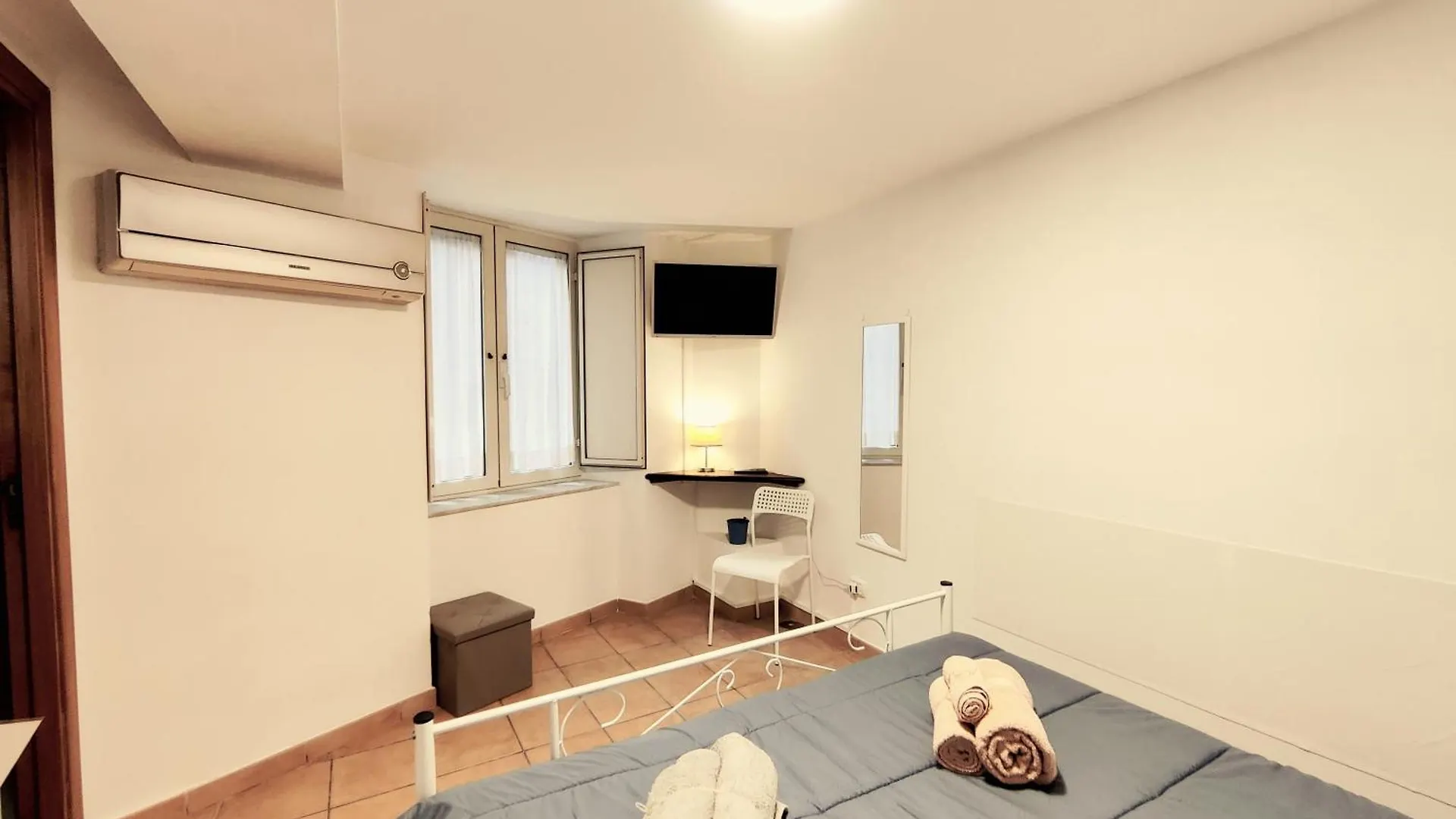 Guest house The Second Floor Hotel Naples