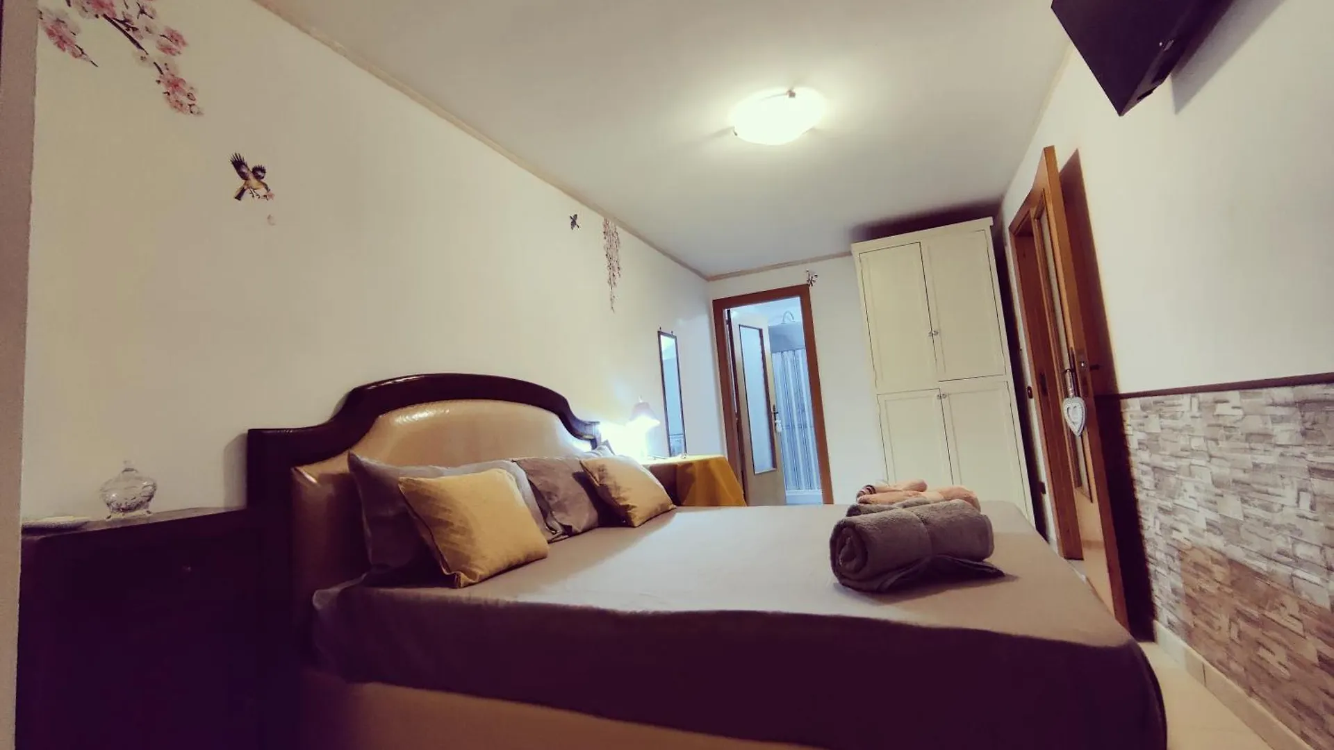 The Second Floor Hotel Naples Guest house