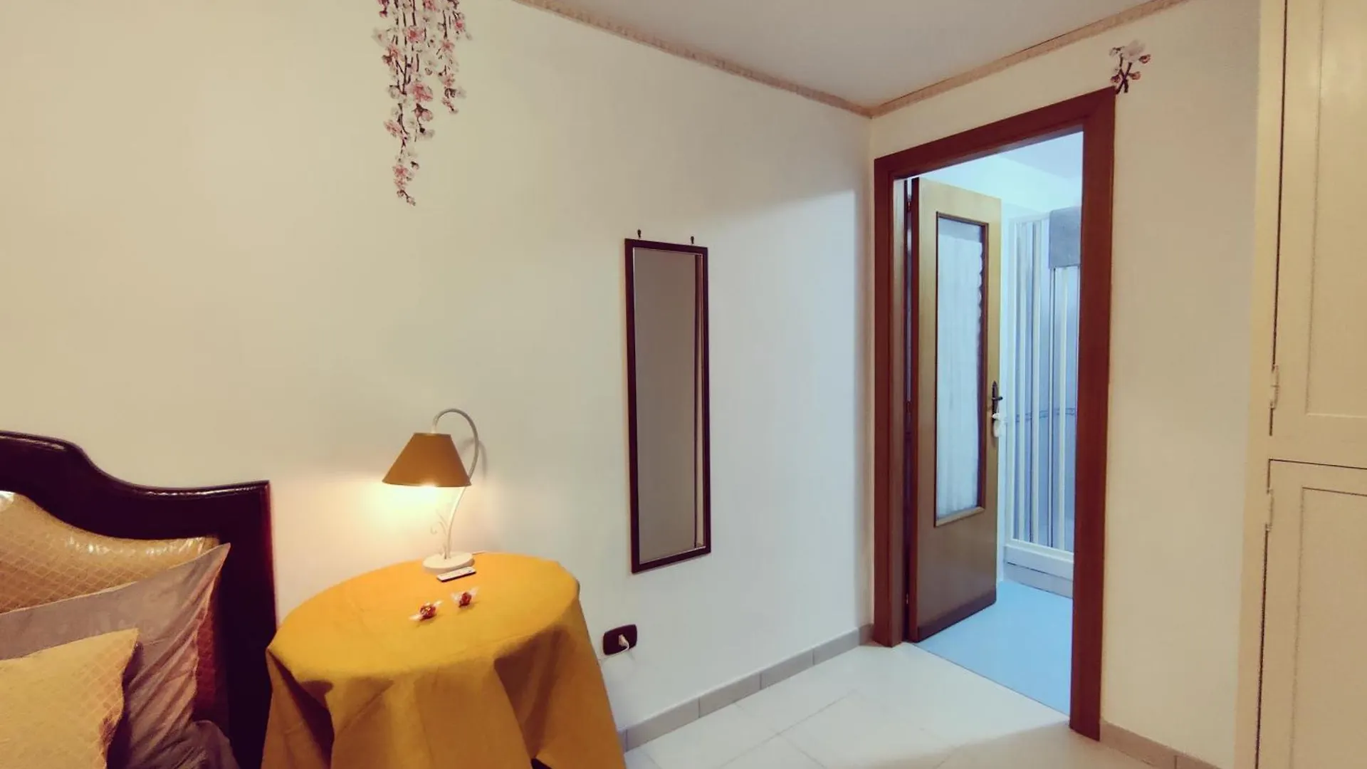 Guest house The Second Floor Hotel Naples