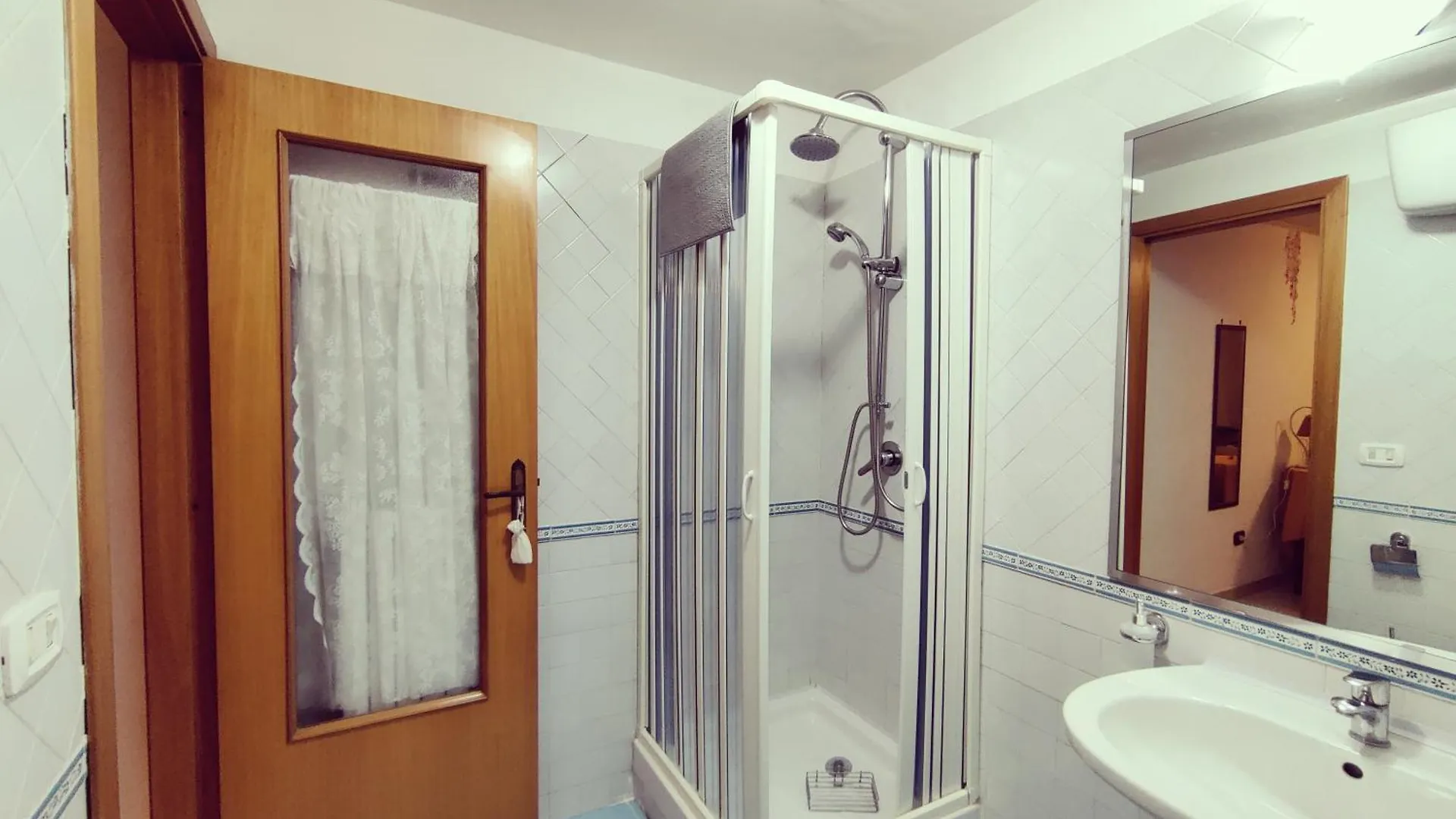 Guest house The Second Floor Hotel Naples