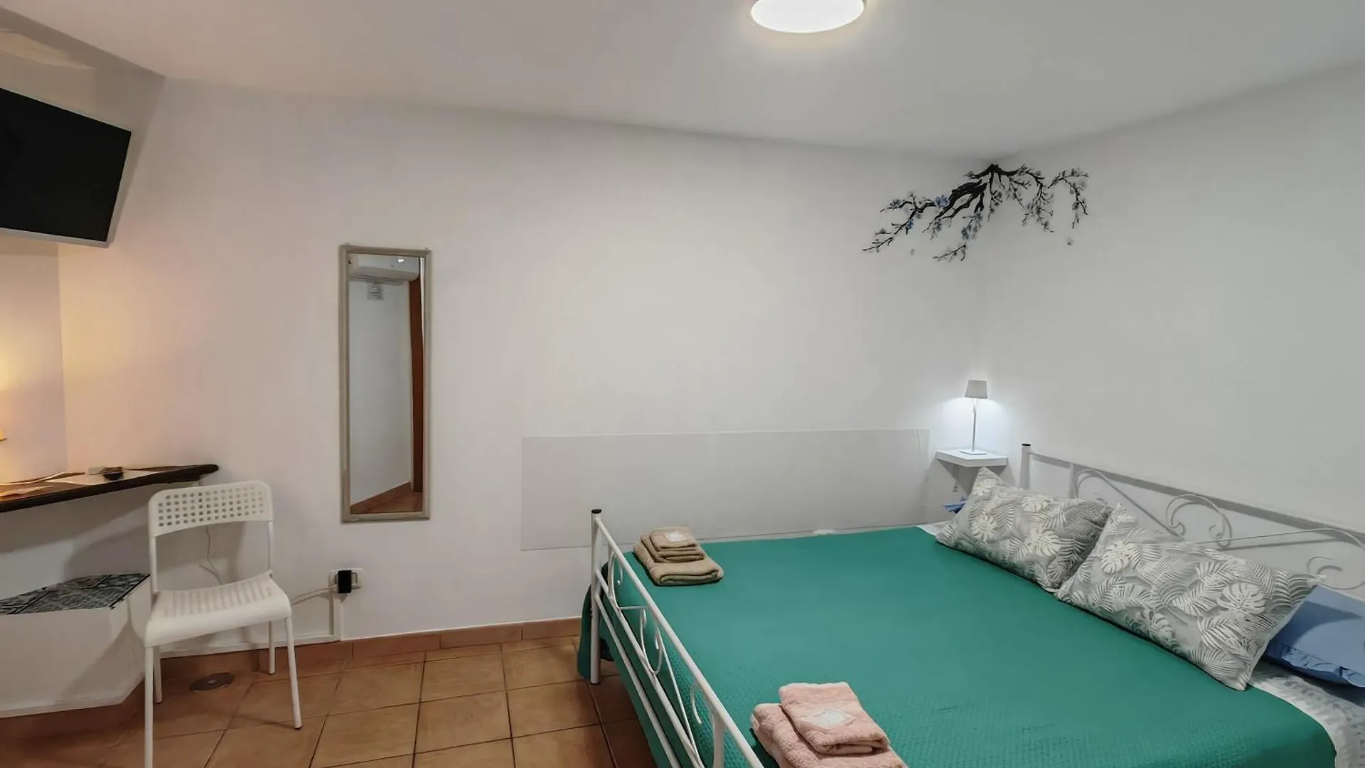 Guest house The Second Floor Hotel Naples Italy