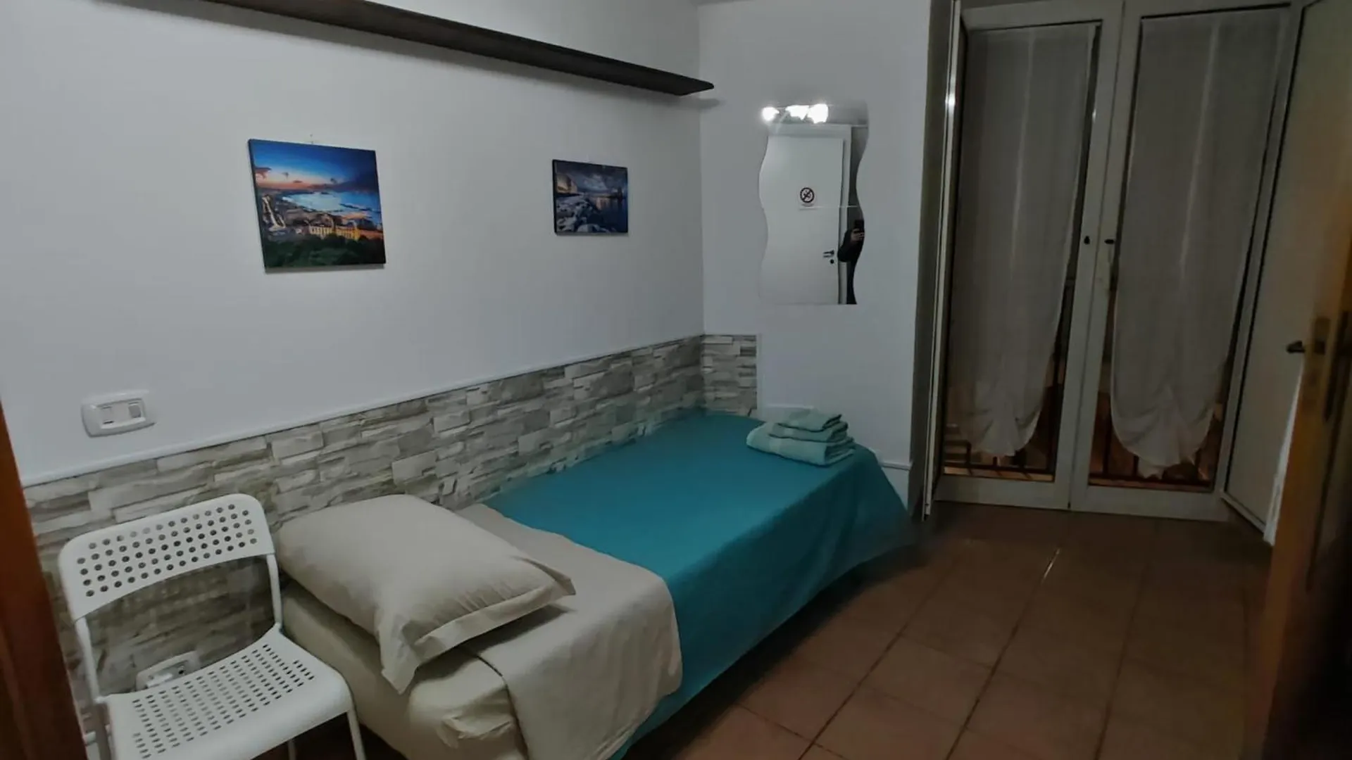 The Second Floor Hotel Naples 0*,  Italy